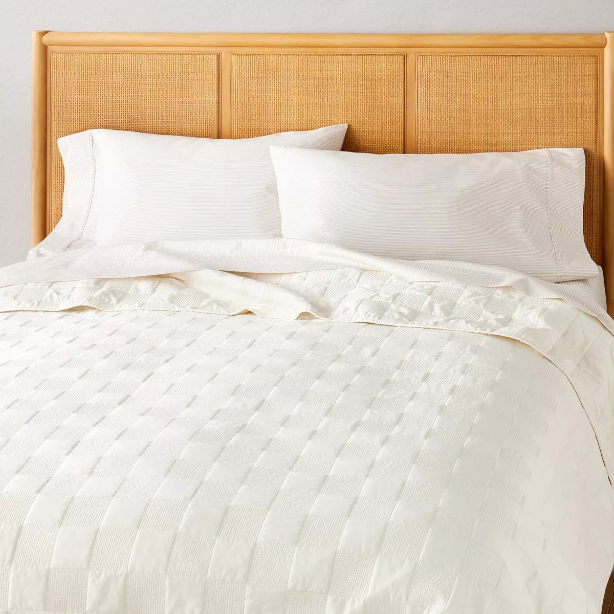 King Checkerboard Stitch Quilt Cream - Hearth & Hand with Magnolia