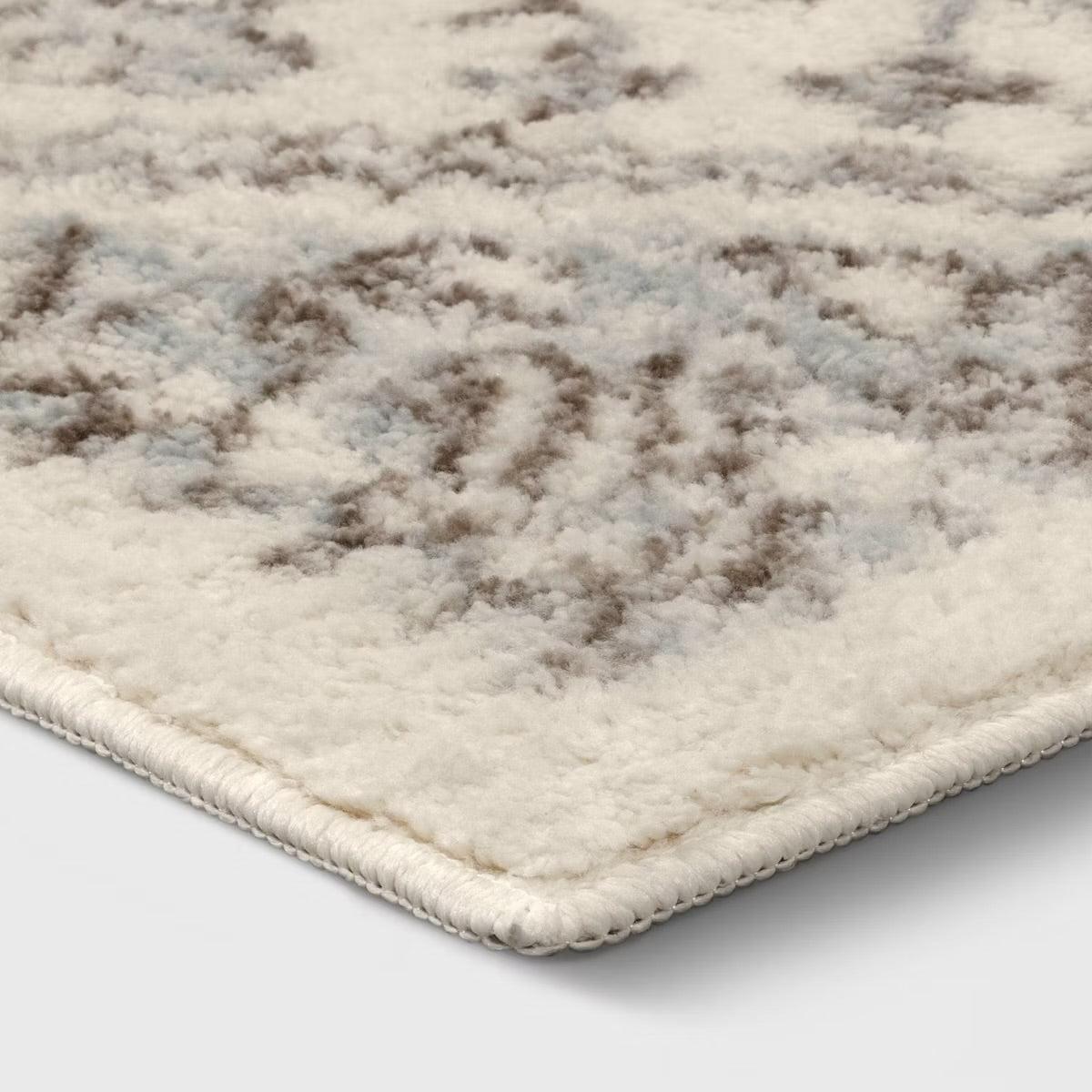 2 x 7 Distressed Persian Accent Rug Cream - Threshold