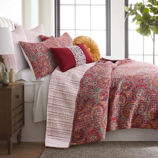 King Kimpton Red Quilt Set