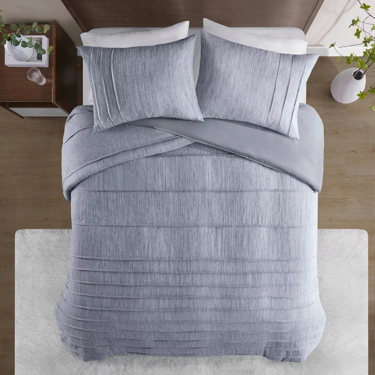 King Beautyrest Maddox Striated Cationic Dyed Oversized Duvet