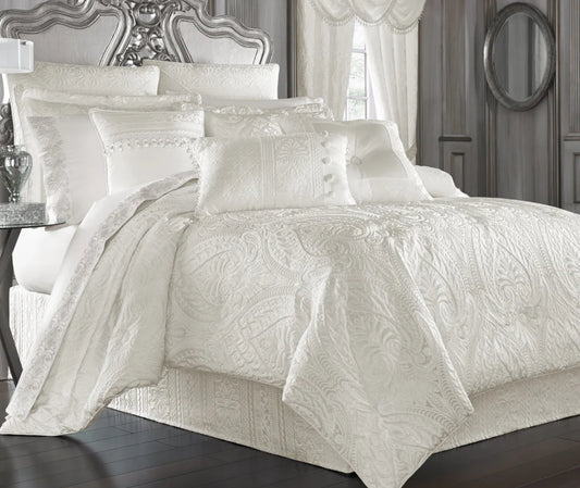 Queen Bianco White 4-Piece Comforter Set By J Queen