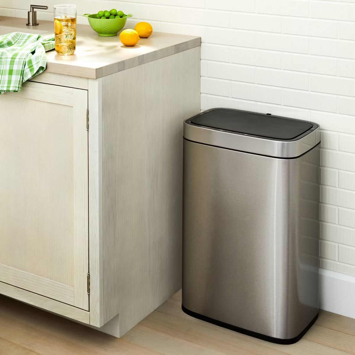 Motion Wastebasket with Liner - Brightroom