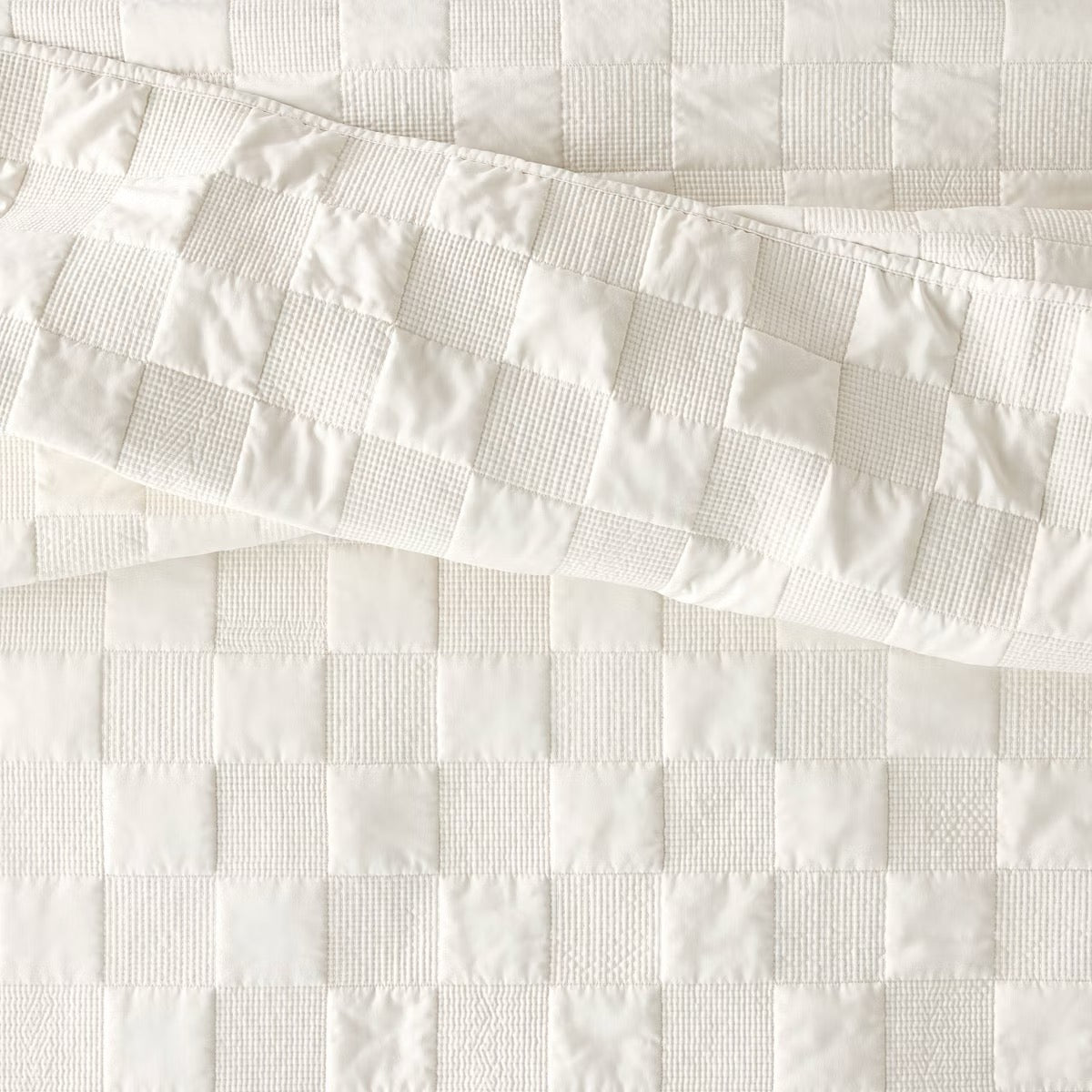 King Checkerboard Stitch Quilt Cream - Hearth & Hand with Magnolia