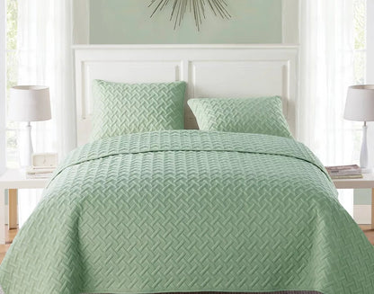 Twin Home Nina 2-Pc. Embossed Twin Quilt Green